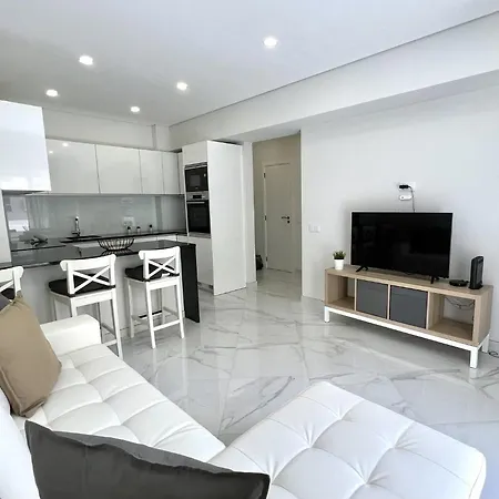 Aman - Near The By Hd * Quarteira