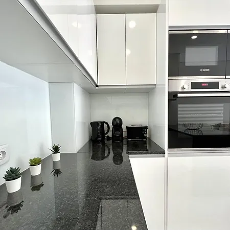 Aman - Near The By Hd Quarteira