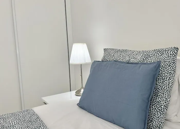 Aman - Near The By Hd Appartement