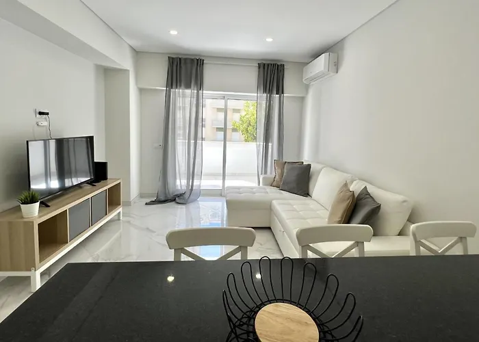 Aman - Near The By Hd Appartement